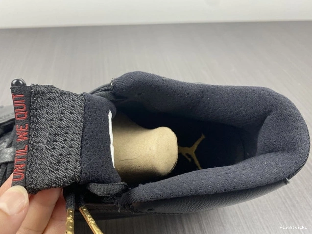 'Defining 14 Retro 487471-022 Moments' Air Jordan 1213